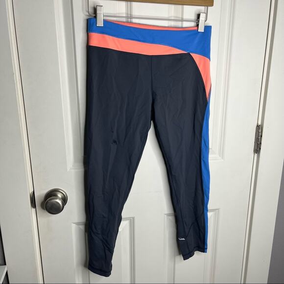 Ivivva Lululemon Gray Waistband 7/8 Length Capri Leggings Size 14 - Picture 1 of 6